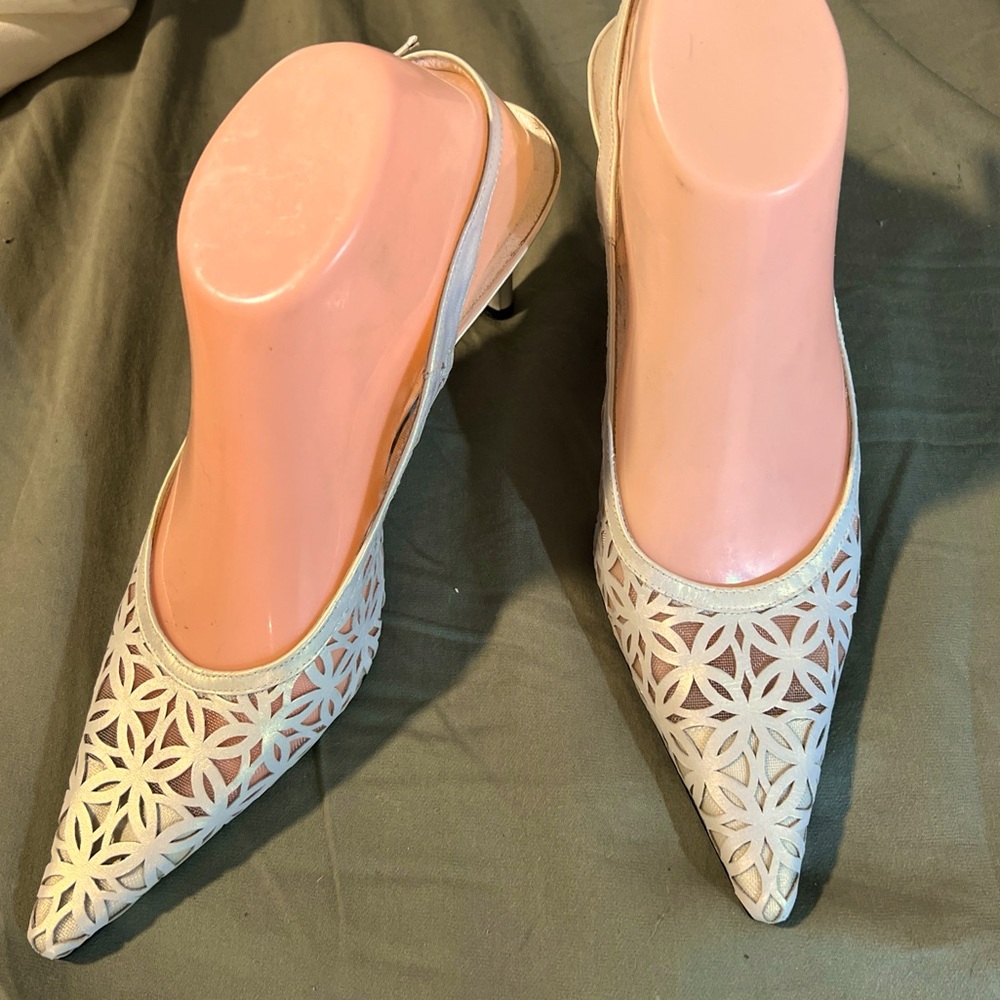 Stuart Weitzman Slingback Heels Pump With Cutouts Women's Heels Size 7.5M